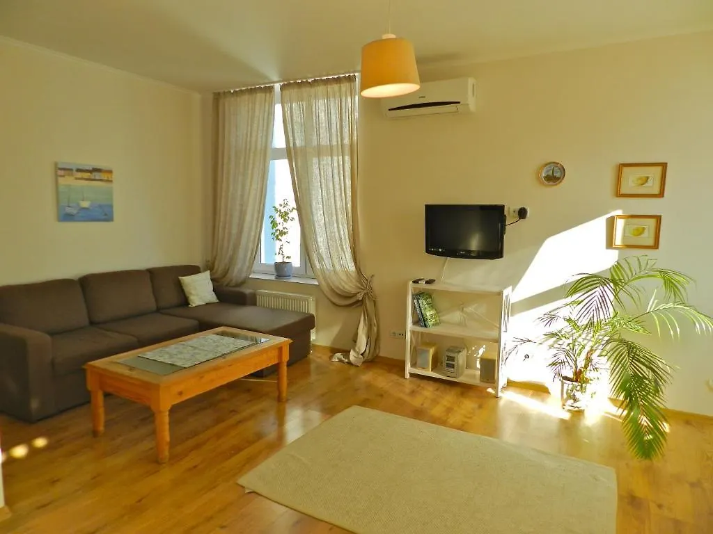 Ap-Rent Osokorky Apartments Kiev 0*,