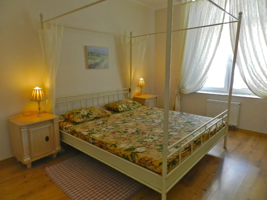Ap-Rent Osokorky Apartments Kiev